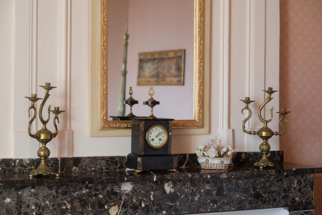 Chateau De Goudourvilleヴィラ エクステリア 写真